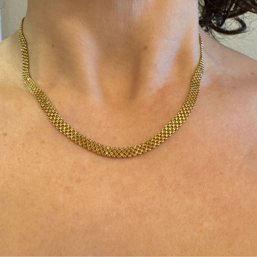Intricate Gold Choker Necklace with Woven Design